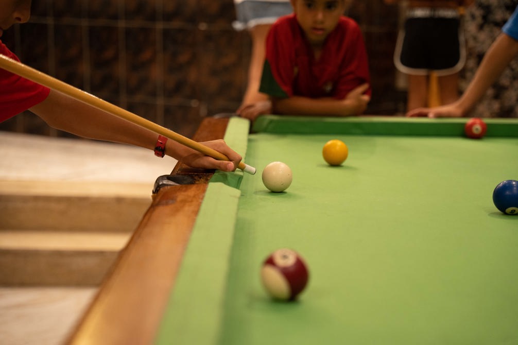 طاولة بلياردو photo